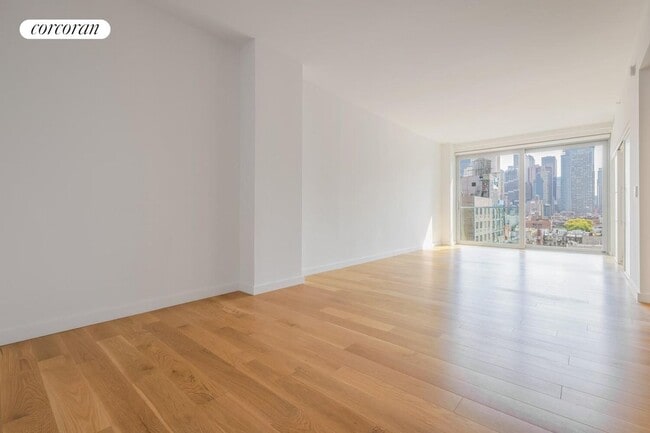 547 W 47th St in New York, NY - Building Photo - Building Photo