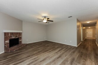 1625 Creekridge Ct in Rockwall, TX - Building Photo - Building Photo