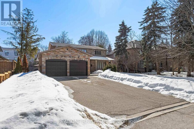 29 Queen Post Dr in Vaughan, ON - Building Photo - Building Photo