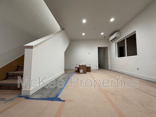 6174 Dorothy Dr in San Diego, CA - Building Photo - Building Photo