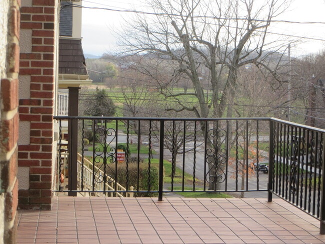 411 Roosevelt Ave in Syracuse, NY - Building Photo - Building Photo