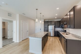 The Preserve at Mustang Creek in Round Rock, TX - Foto de edificio - Building Photo