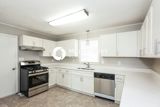 135 Dundee Dr in Kannapolis, NC - Building Photo - Building Photo