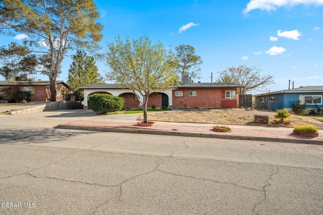 property at 317 Olivia Cir