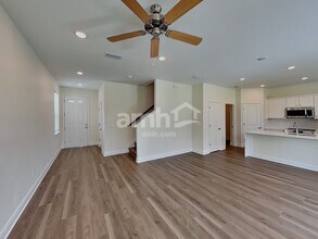 5654 Oesterle Rd in St. Cloud, FL - Building Photo - Building Photo