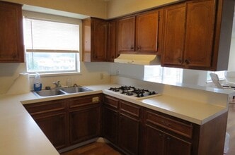 1917 20th St in Huntsville, TX - Building Photo - Building Photo