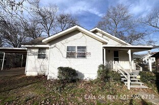 1315 W 12th St in North Little Rock, AR - Building Photo