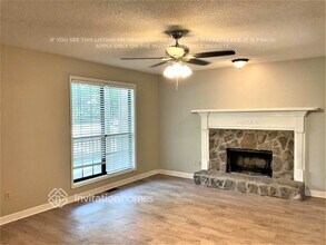 6101 Crabapple Pl in Powder Springs, GA - Building Photo - Building Photo