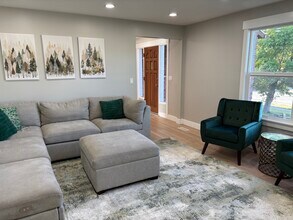 9185 S Quail Hollow Dr in Sandy, UT - Foto de edificio - Building Photo