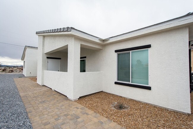 property at 1980 E Ambush St