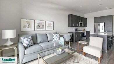 1215 Sawyer St, Unit 472 in Houston, TX - Building Photo - Building Photo