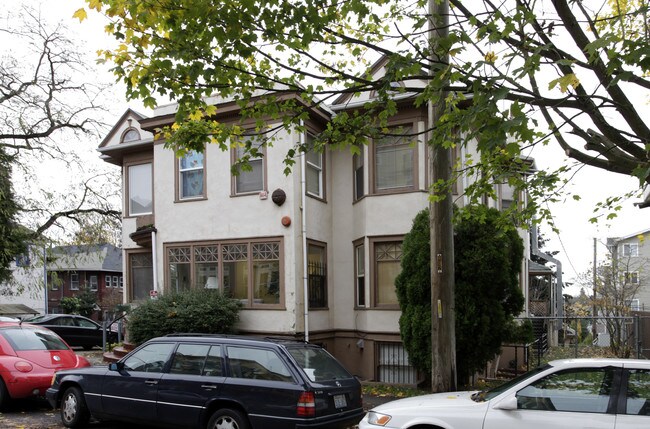 414 10th Ave in Seattle, WA - Building Photo - Building Photo