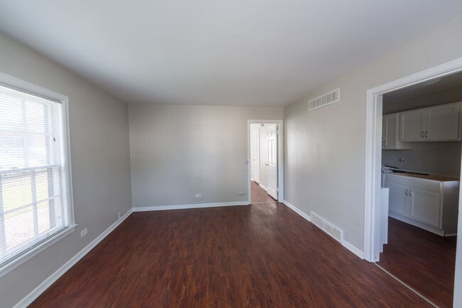 41 E North Ave in Lake Bluff, IL - Building Photo - Building Photo