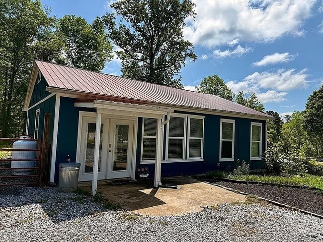 property at 185 Lakeview Way