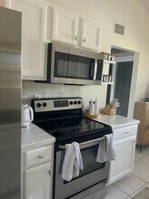 9878 Nob Hill Ct in Sunrise, FL - Building Photo - Building Photo