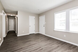 102 Bluebell Ave in Summerville, SC - Building Photo - Building Photo