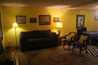 9A Cedarwood Ln in Old Saybrook, CT - Building Photo - Building Photo