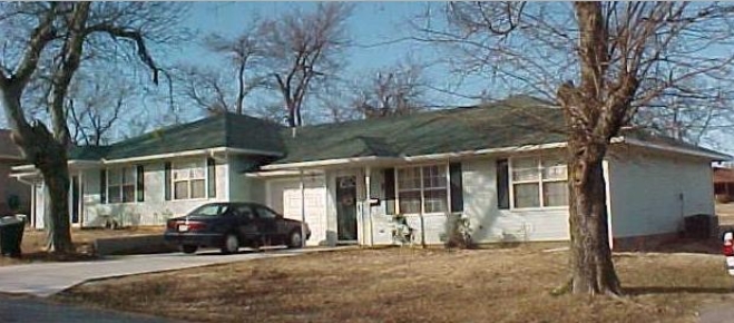 804 W Tulsa Duplex in Sulphur, OK - Building Photo