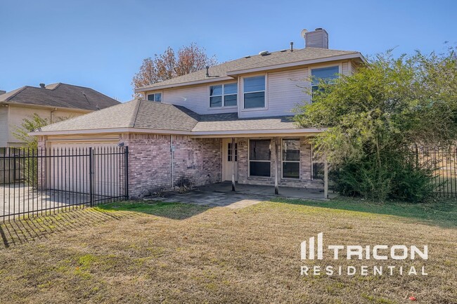 1647 Churchill Ln in Mansfield, TX - Building Photo - Building Photo