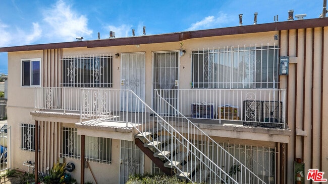 1423 Martin Luther King Jr Ave in Long Beach, CA - Building Photo - Building Photo