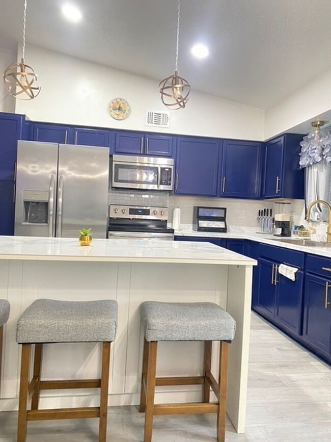 property at 622 Tejon Ave SW