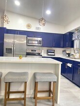 622 Tejon Ave SW in Palm Bay, FL - Foto de edificio - Building Photo