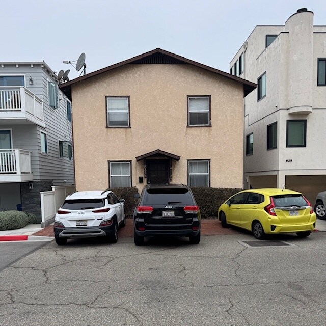 831 Loma Dr in Hermosa Beach, CA - Building Photo - Building Photo