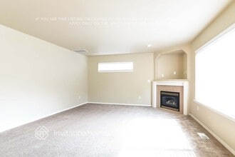 8005 211th Ave E in Bonney Lake, WA - Building Photo - Building Photo