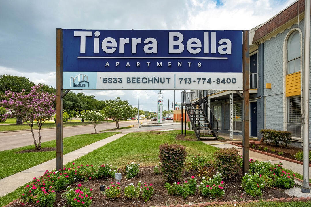 Tierra Bella in Houston, TX - Foto de edificio