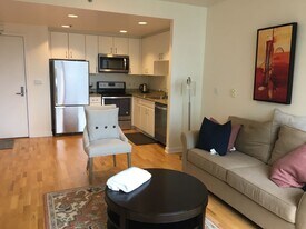 260 King St, Unit 669 in San Francisco, CA - Building Photo