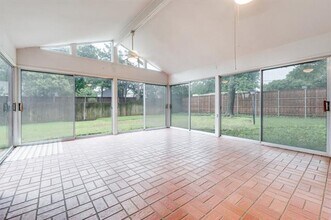 10510 Gooding Dr in Dallas, TX - Building Photo - Building Photo