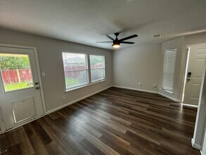 14312 Cottingham Dr in Austin, TX - Building Photo - Building Photo