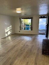 1518 Z St-Unit -1518 B in Vancouver, WA - Building Photo - Building Photo