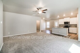 5411 Mac Rd in Tuttle, OK - Building Photo - Building Photo