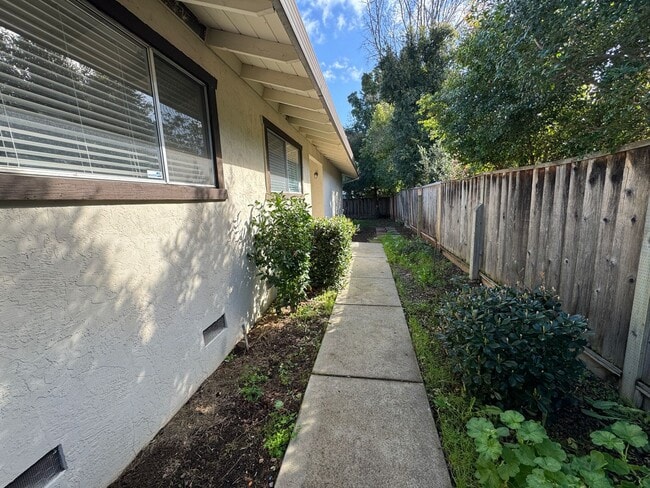 412-414 Pinehurst Ave in Los Gatos, CA - Building Photo - Building Photo