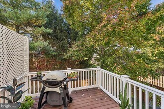 43067 Candlewick Square in Leesburg, VA - Building Photo - Building Photo