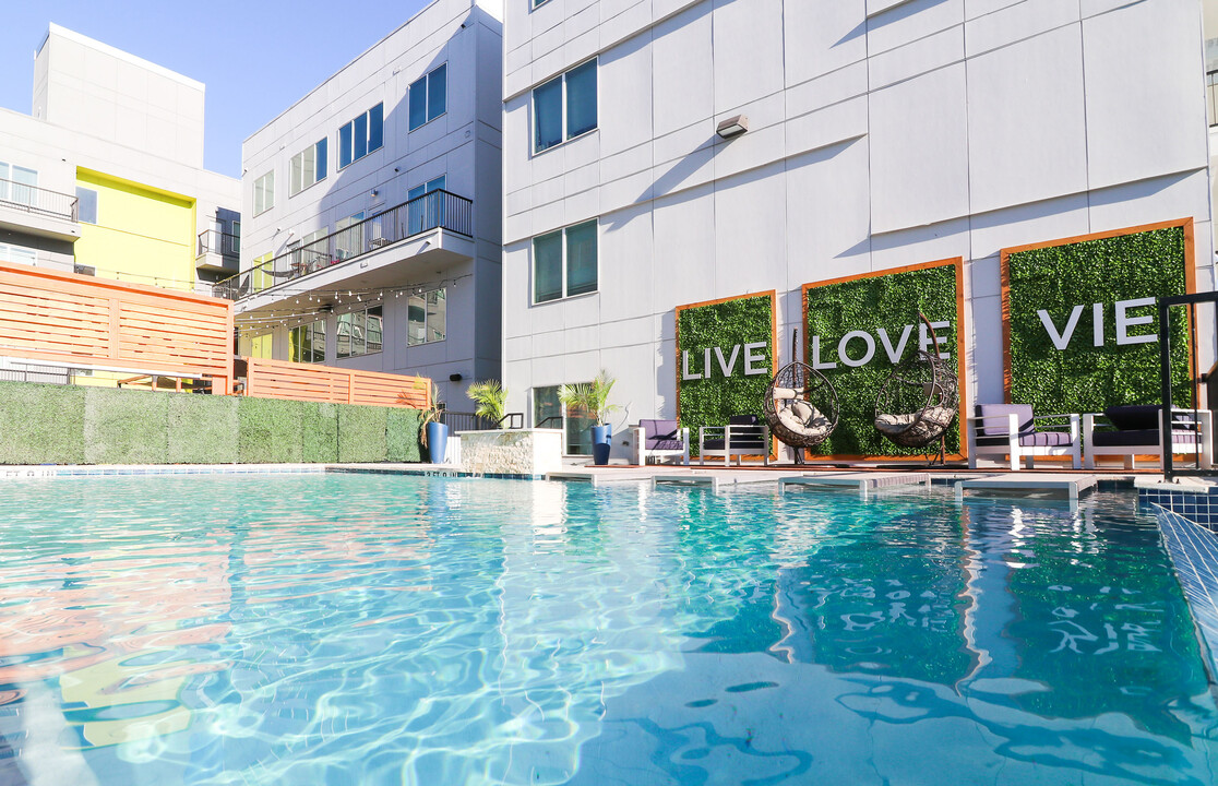 Vie Lofts at San Marcos in San Marcos, TX - Foto de edificio