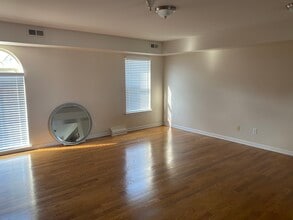 14136 Lakeside Blvd N in Shelby Township, MI - Building Photo - Building Photo