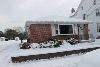 121 S Main St in Quakertown, PA - Building Photo - Building Photo