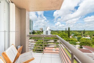 2400 SW 3rd Ave in Miami, FL - Building Photo