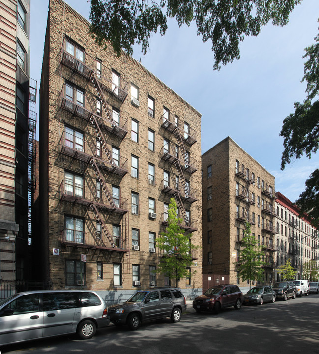 Park Lincoln Apartments in New York, NY - Building Photo