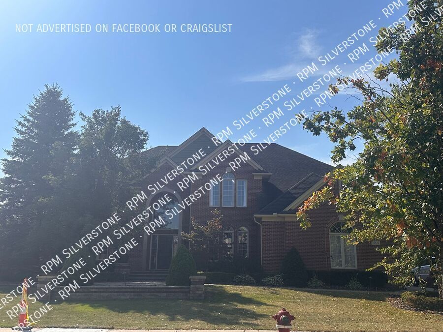 1506 Galena in Rochester Hills, MI - Building Photo