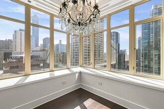 118 E Erie St, Unit 25D in Chicago, IL - Building Photo - Building Photo