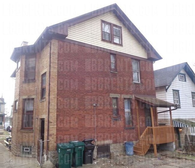 3450 Price Ave in Cincinnati, OH - Building Photo - Building Photo