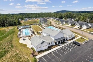 34 Grayson Village Dr in Barboursville, VA - Building Photo