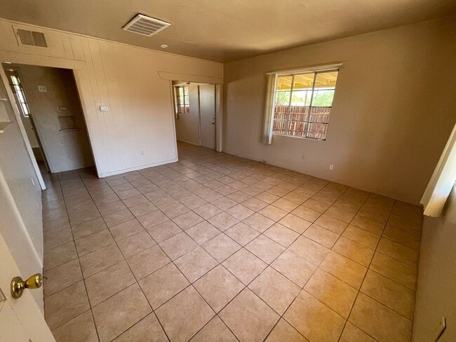 2130 N Forgeus Ave in Tucson, AZ - Building Photo - Building Photo