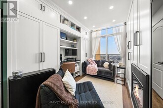 4 Elsinore Path in Toronto, ON - Building Photo - Building Photo