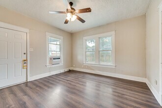 511 Lansing St in Dallas, TX - Building Photo - Building Photo
