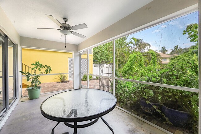 property at 1201 Solana Rd