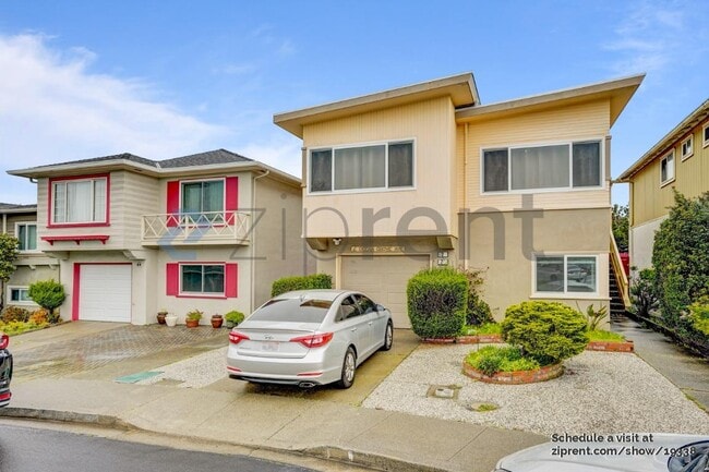 2 Ocean Grove Ave in Daly City, CA - Building Photo - Building Photo